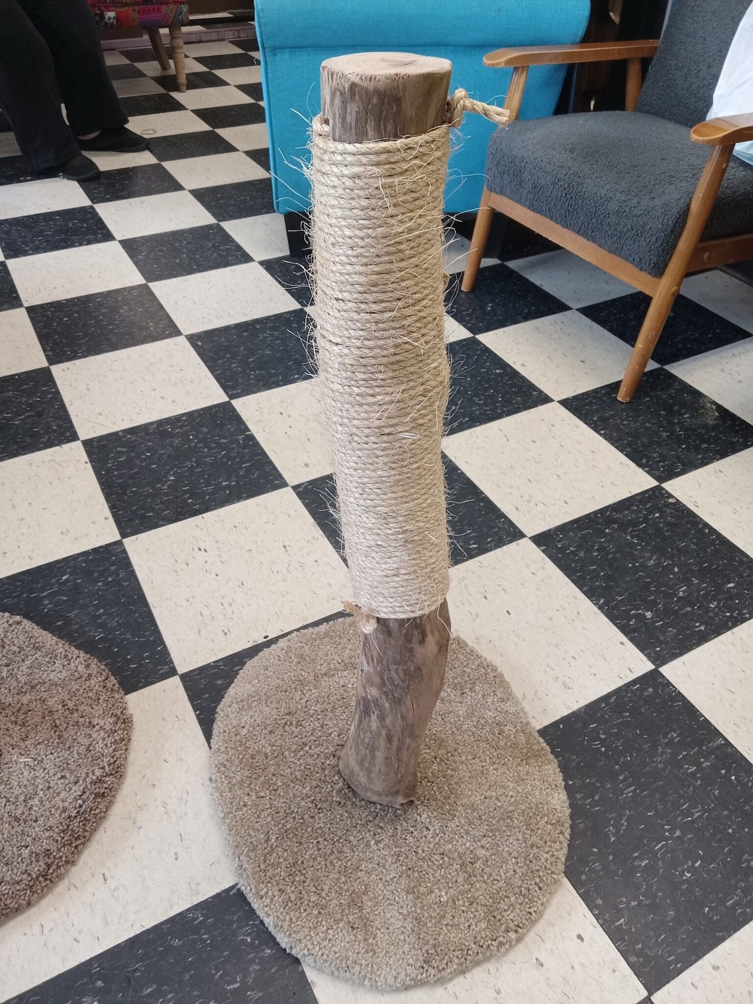 Custom cat clearance scratching post