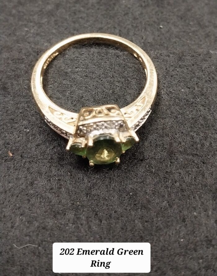 Emerald Green Ring #202 – Famous Fido Rescue